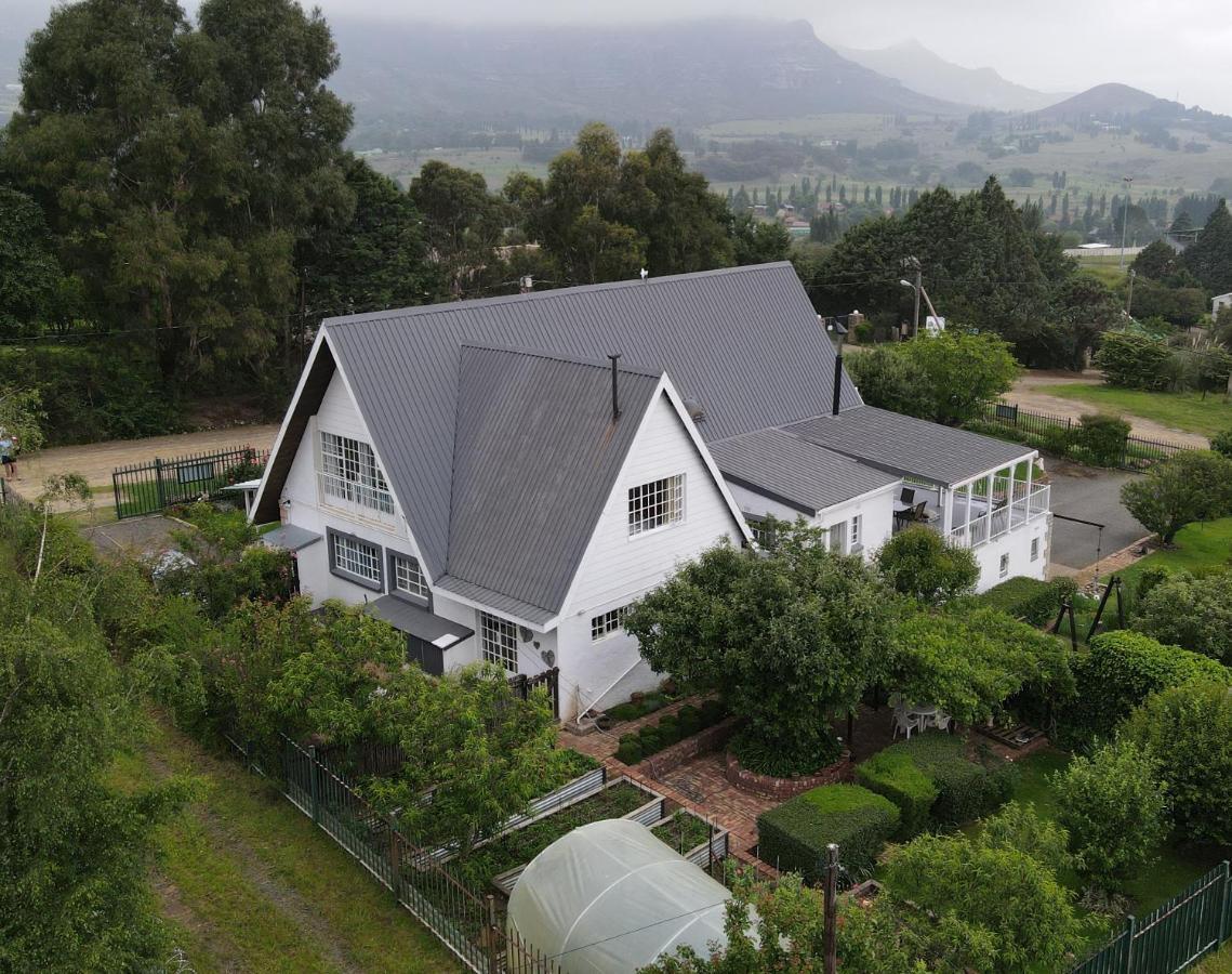 Hotel Honeysuckle Clarens Extérieur photo